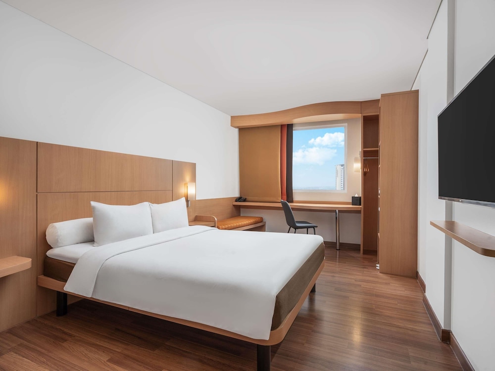 Estándar 1 Cama Doble del hotel Ibis Gading Serpong