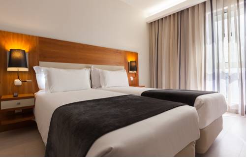 Habitación Doble Estándar - 2 camas del hotel Mercure Lisboa