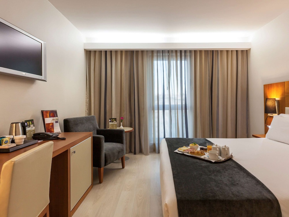 Habitación estándar, 1 cama doble del hotel Mercure Lisboa. Foto 1