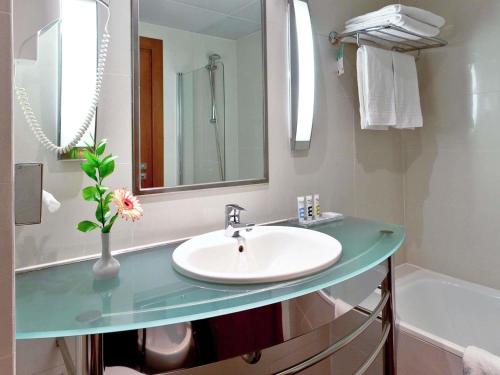Habitación Doble Superior - 2 camas del hotel Mercure Lisboa. Foto 6