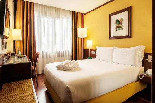 Habitación Doble Estándar del hotel Holiday Inn Lisbon Continental, An Ihg