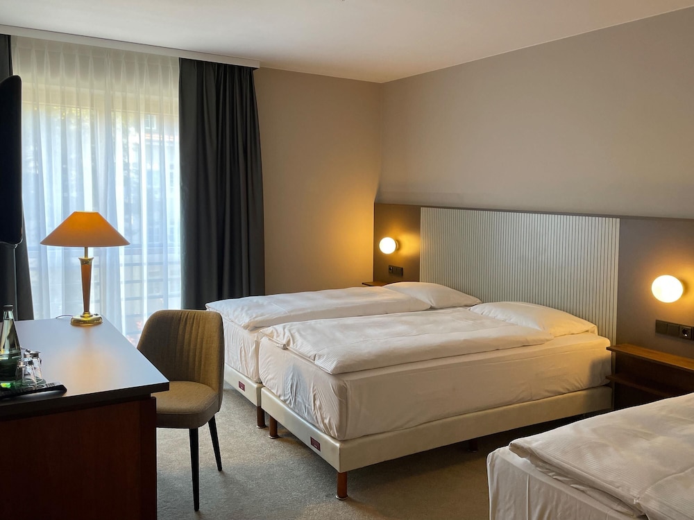 Habitación doble estándar para hasta 3 huéspedes del hotel Mercure Gera City