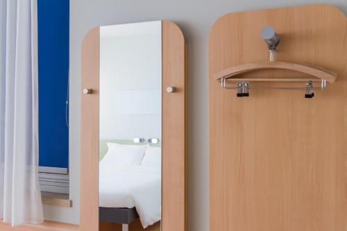 Habitación Doble Estándar - 2 camas del hotel Ibis Budget Braga Centro. Foto 4