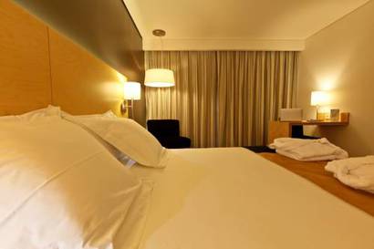 Habitación doble Privilege 1 cama del hotel Mercure Braga Centro. Foto 2