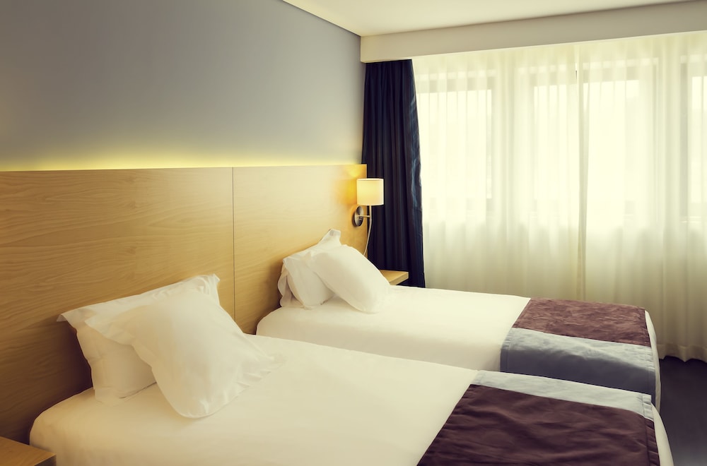 Habitación Standard para no fumadores con 2 camas individuales del hotel Mercure Braga Centro. Foto 2