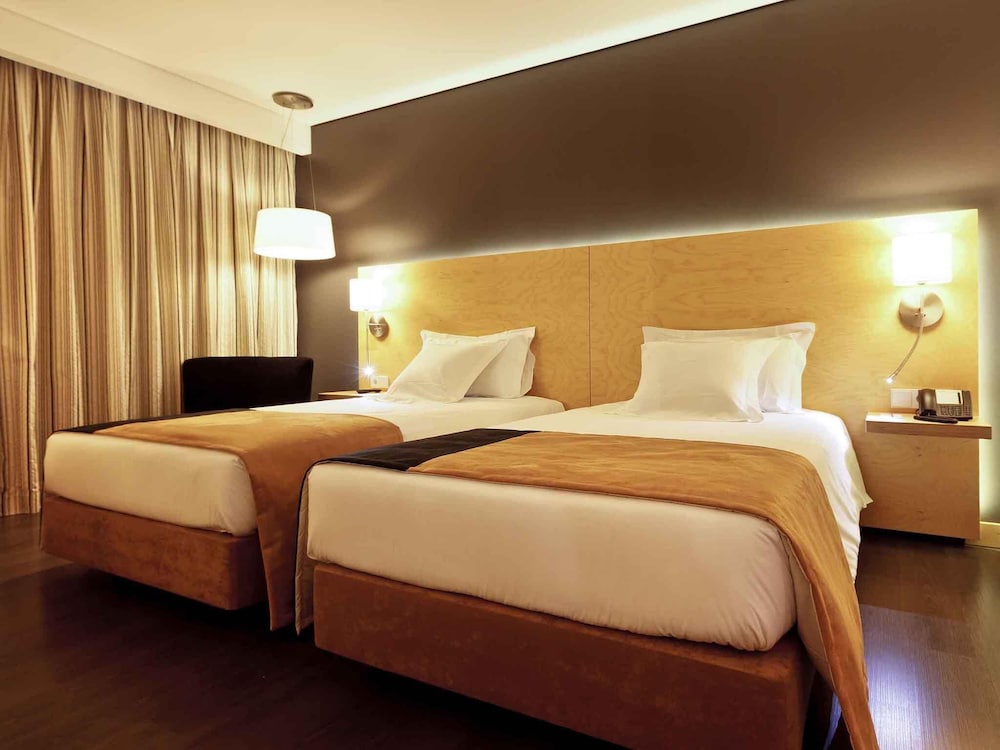 Habitación Standard para no fumadores con 2 camas individuales del hotel Mercure Braga Centro. Foto 3