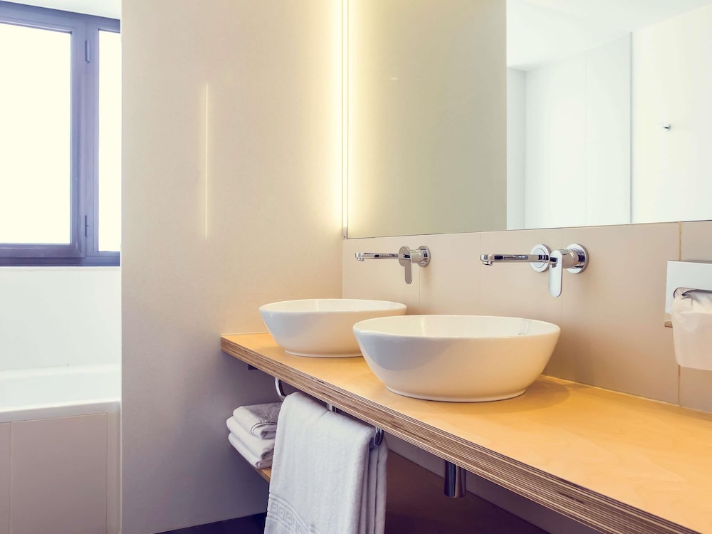 Habitación Standard para no fumadores con 2 camas individuales del hotel Mercure Braga Centro. Foto 5