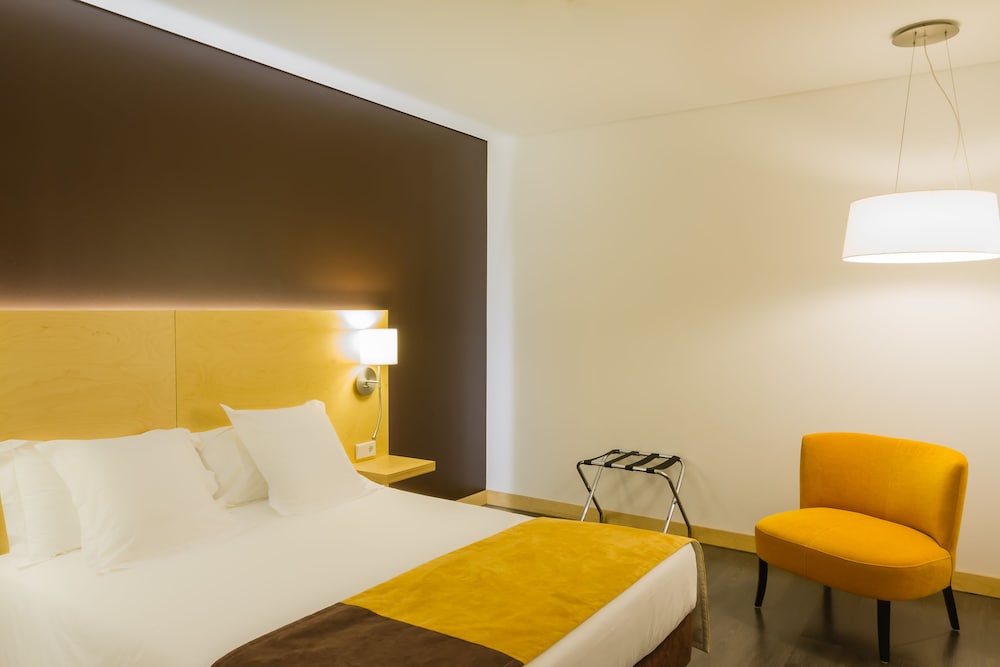 Habitación Standard cama doble para no fumadores del hotel Mercure Braga Centro. Foto 3