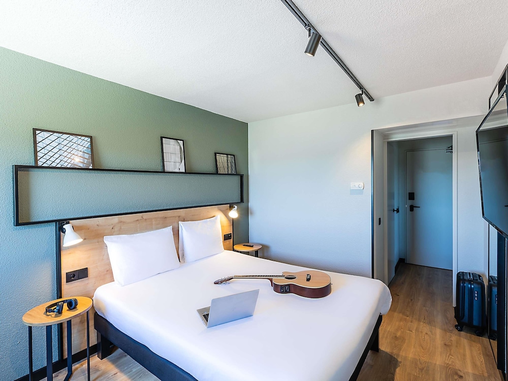 Habitación estándar, 1 cama doble del hotel Ibis Braganca. Foto 1