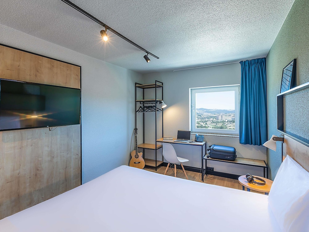 Habitación estándar, 1 cama doble del hotel Ibis Braganca. Foto 8