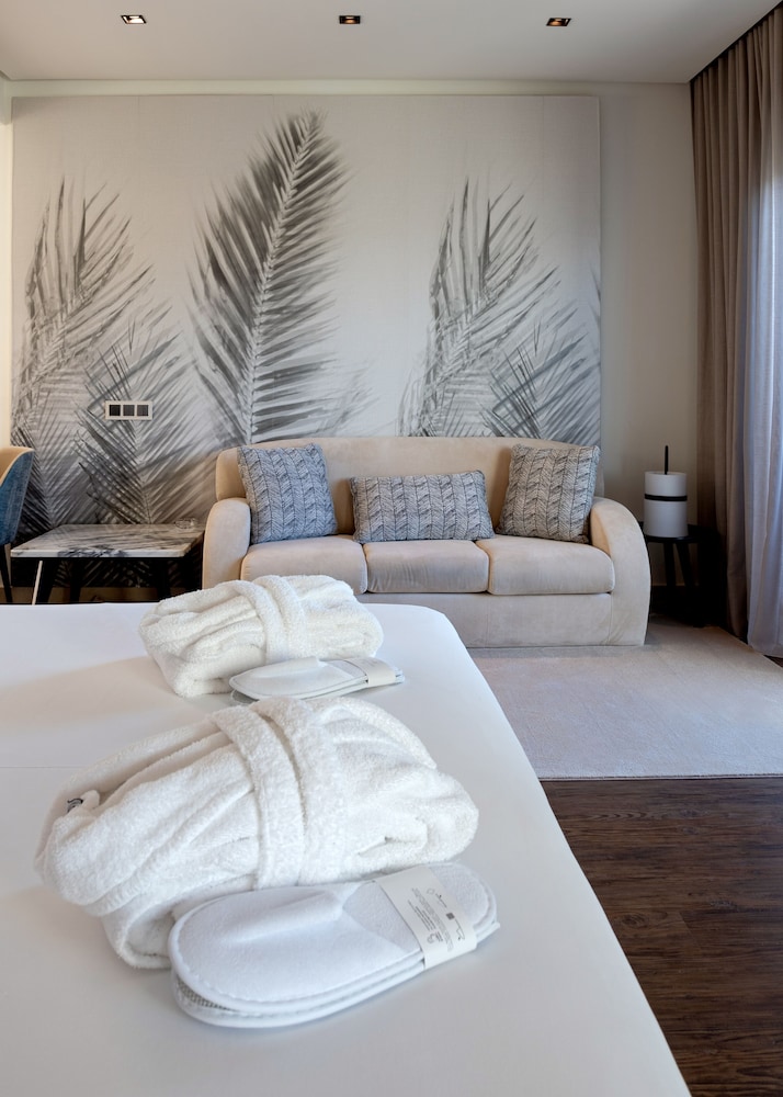 Suite Premium del hotel Porta Do Sol Conference Center and Spa. Foto 1