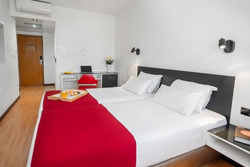 Habitación Doble - 2 camas del hotel Urban Amadeos. Foto 8