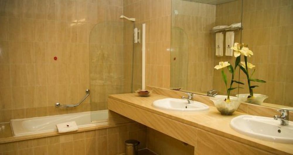 Habitación estándar doble, vistas al río del hotel Regua Douro. Foto 3