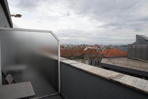 Habitación Doble Superior con terraza - 1 o 2 camas del hotel WOT Porto. Foto 3