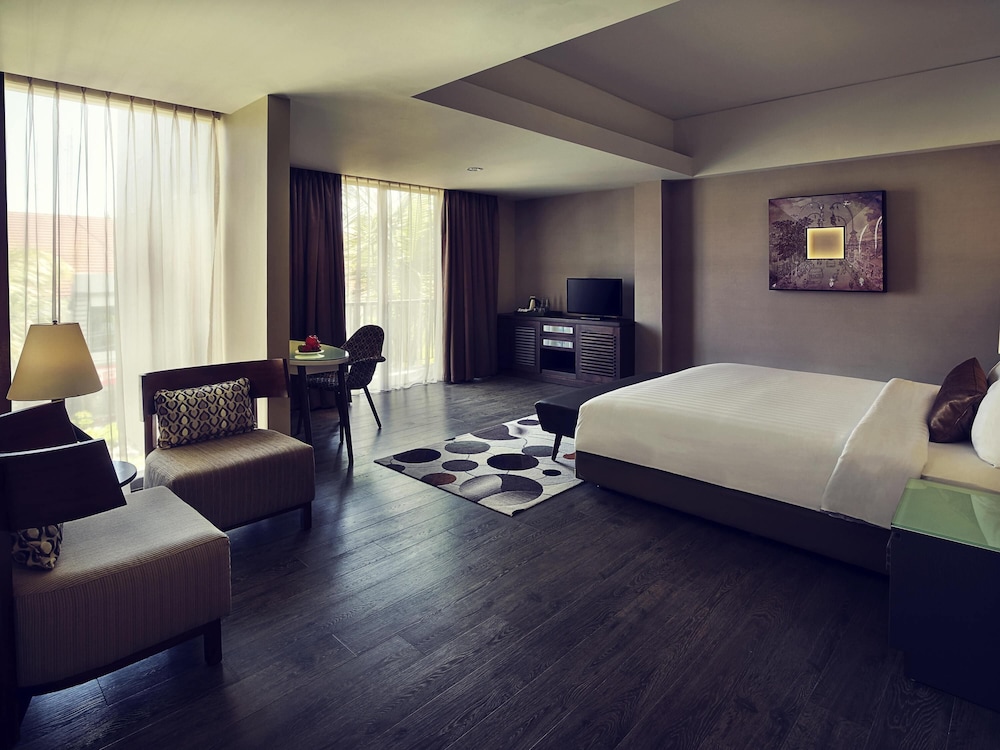 Suite Ejecutiva, Balcón - 1 Cama King del hotel Mercure Bali Legian. Foto 3