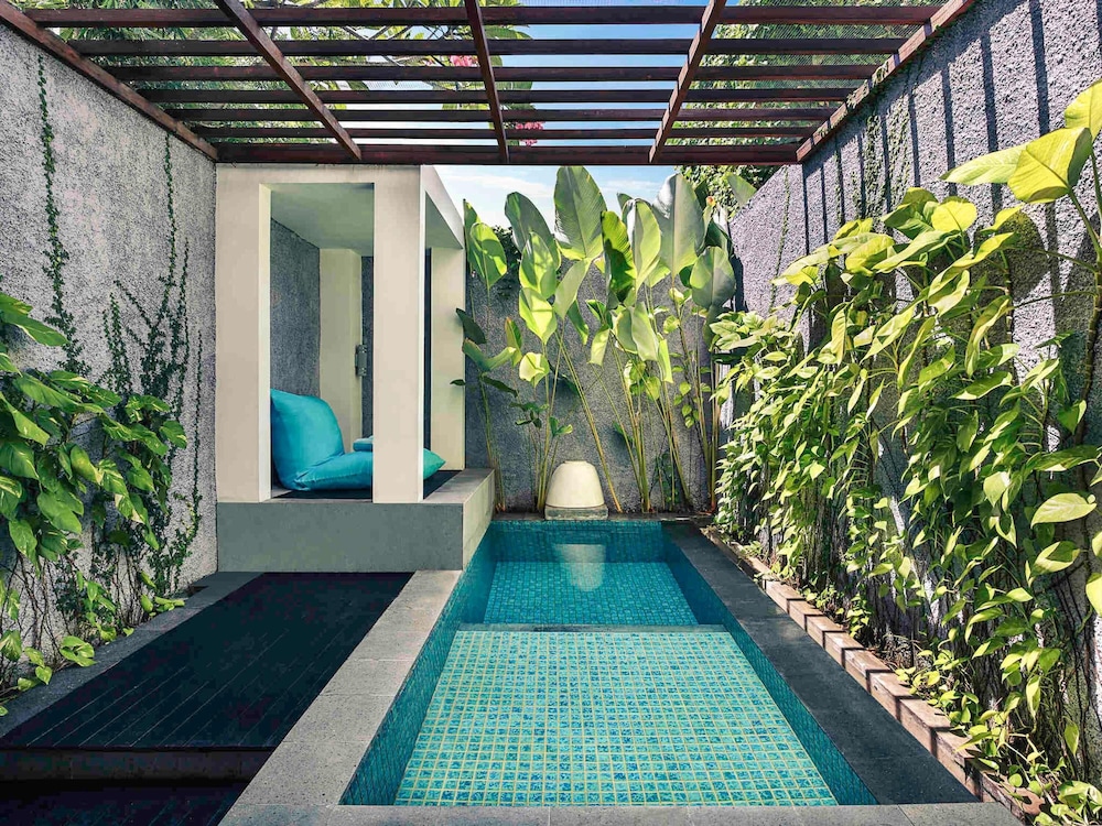 Habitación Deluxe Piscina Privada - 1 Cama King del hotel Mercure Bali Legian. Foto 5