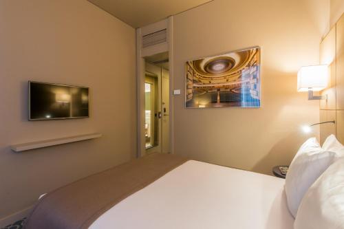 Habitación Doble Confort del hotel Dom Henrique Downtown. Foto 1