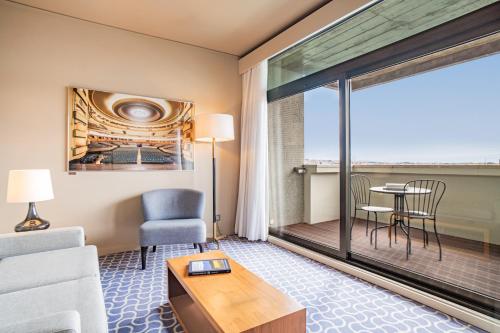 Suite Confort Plus del hotel Dom Henrique Downtown. Foto 1