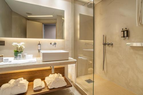 Habitación Doble Confort - 2 camas del hotel Dom Henrique Downtown. Foto 4