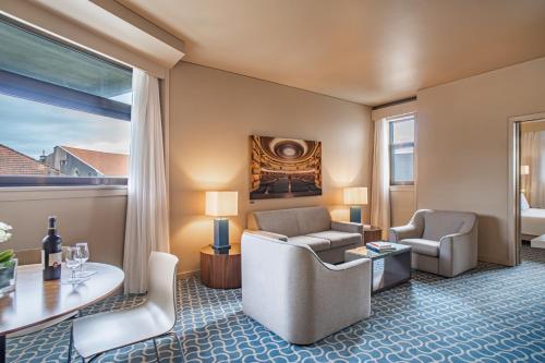 Suite Confort del hotel Dom Henrique Downtown. Foto 3