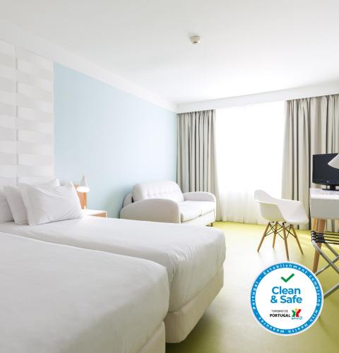 Habitación Doble con sofá cama del hotel Legendary Porto