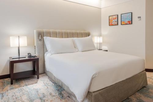 Habitación Estándar - 1 cama grande del hotel Crowne Plaza Porto, An Ihg. Foto 2
