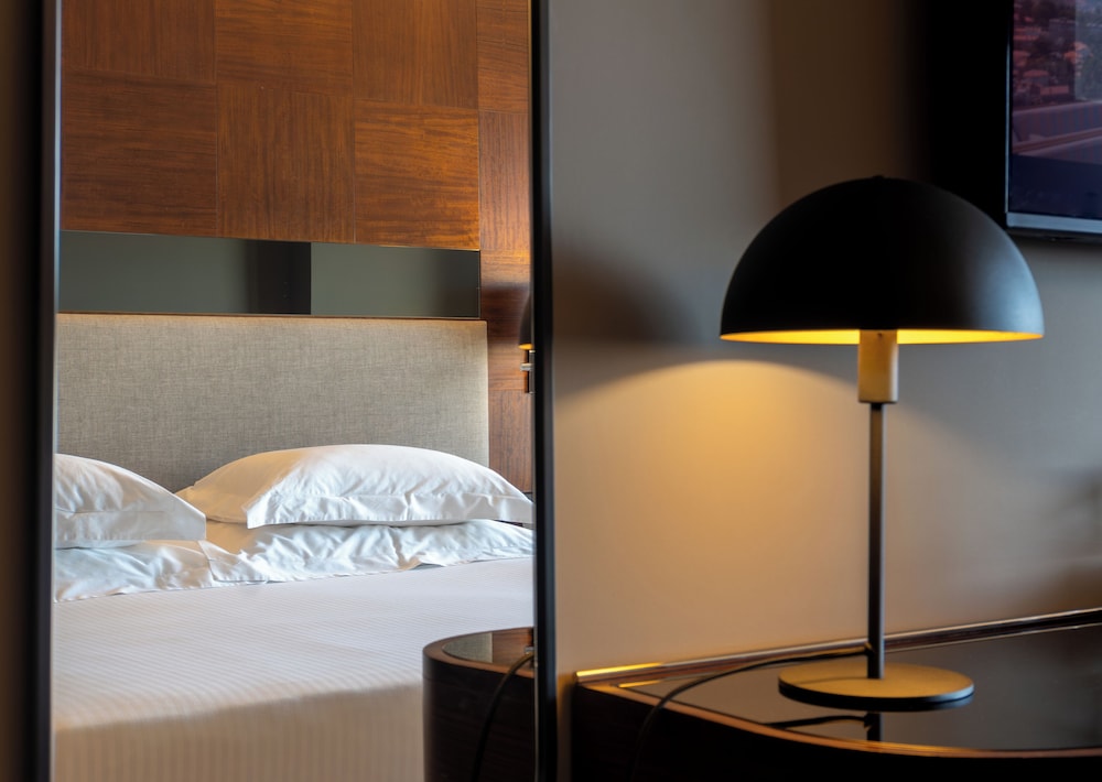 Habitación doble superior, en una planta alta del hotel Porto Palácio By The Editory. Foto 1