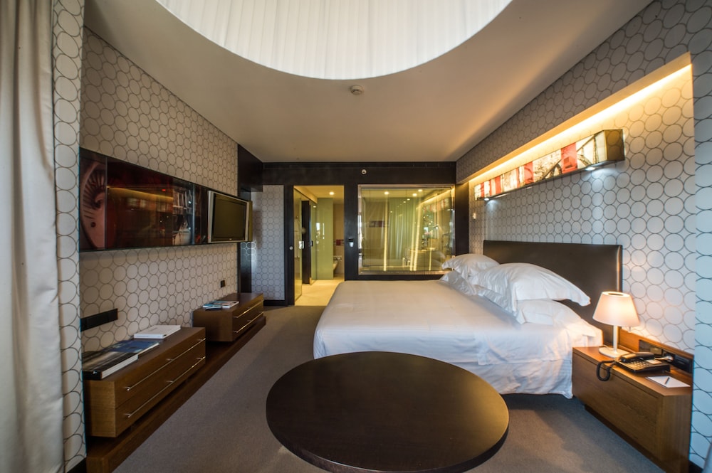 Suite superior, vistas al río del hotel Porto Palácio By The Editory