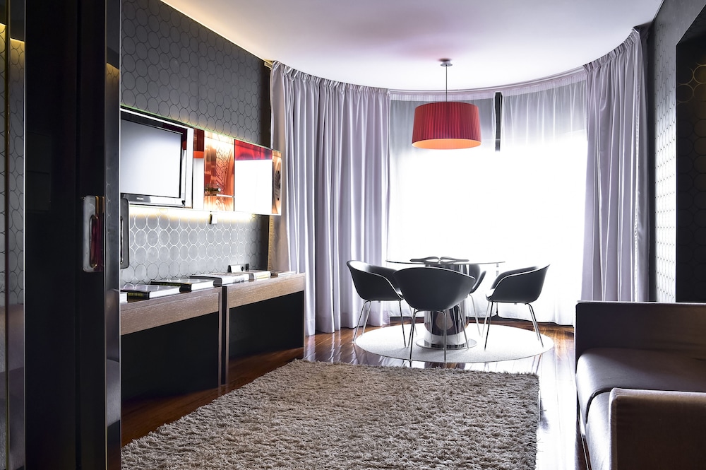 Suite superior, vistas al río del hotel Porto Palácio By The Editory. Foto 4