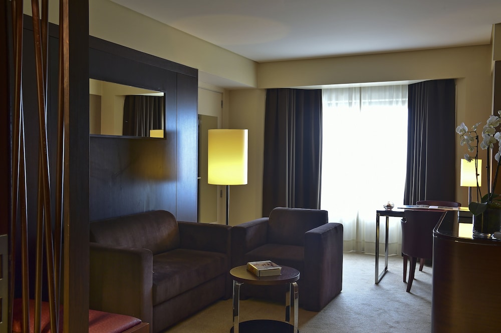 Suite ejecutiva, en una planta alta del hotel Porto Palácio By The Editory. Foto 4