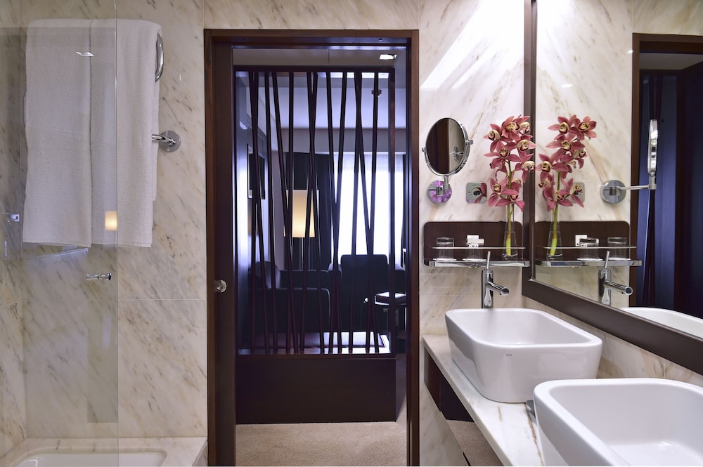 Suite ejecutiva, en una planta alta del hotel Porto Palácio By The Editory. Foto 6