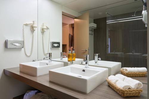 Suite Junior del hotel Portus Cale. Foto 11