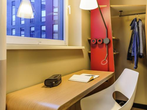 Habitación Doble Estándar del hotel Ibis Hamburg City. Foto 4