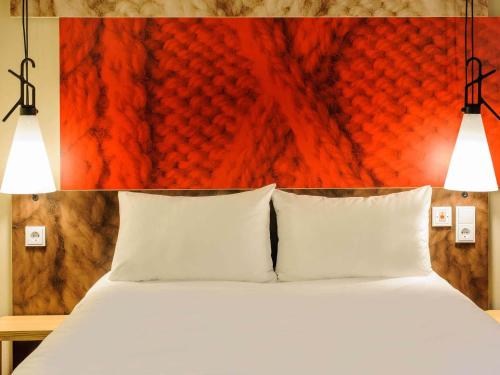 Habitación Doble Estándar del hotel Ibis Hamburg City. Foto 9