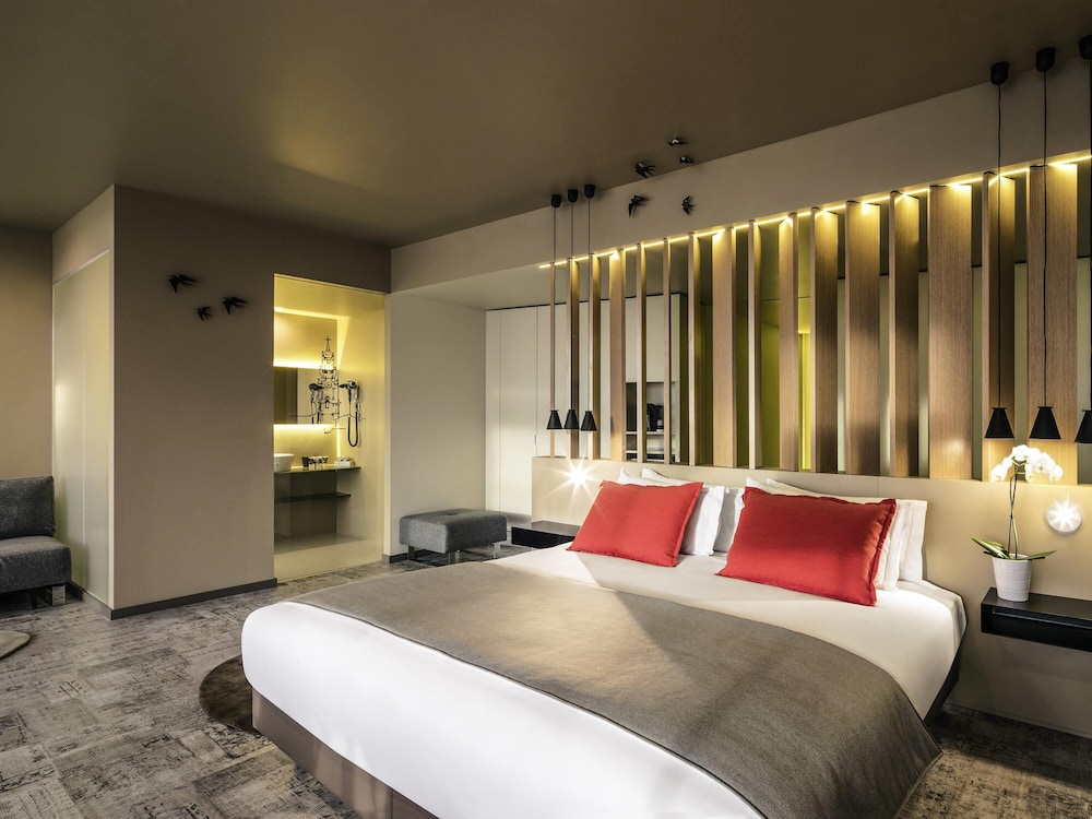 Suite, 1 cama de matrimonio grande del hotel Mercure Porto Centro Santa Catarina