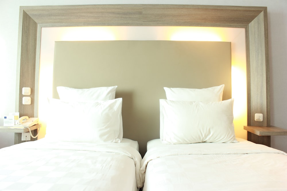 Habitación superior, 1 cama de matrimonio grande del hotel Novotel Balikpapan