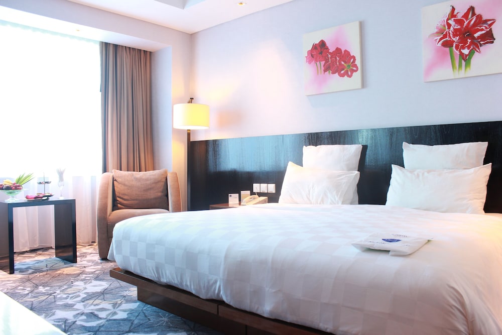 Suite Deluxe, 1 cama de matrimonio grande del hotel Novotel Balikpapan
