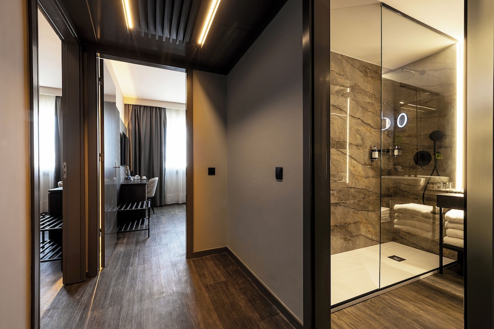 Habitación cuádruple del hotel Hf Ipanema Porto. Foto 1