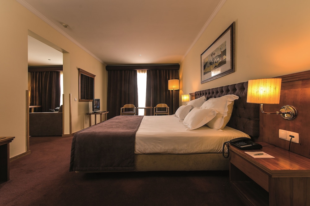 Suite Junior del hotel Vila Galé Porto. Foto 1