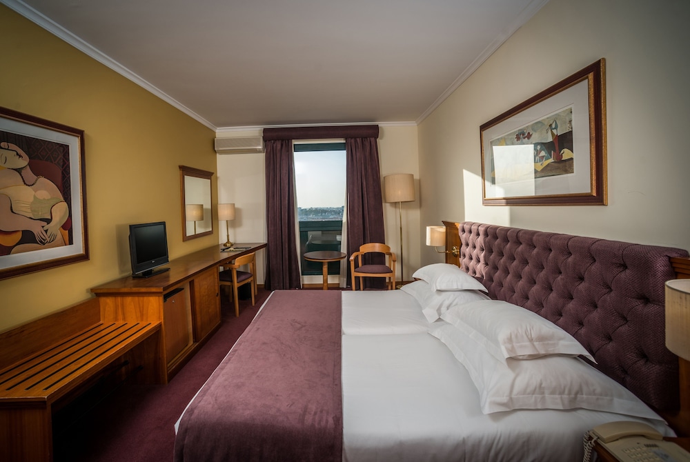 Habitación con 2 camas individuales del hotel Vila Galé Porto
