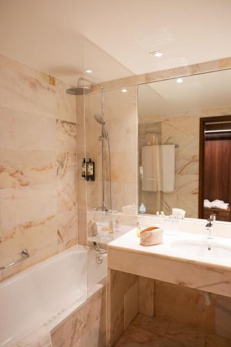 Habitación Doble Prestige - 2 camas del hotel Evora. Foto 8