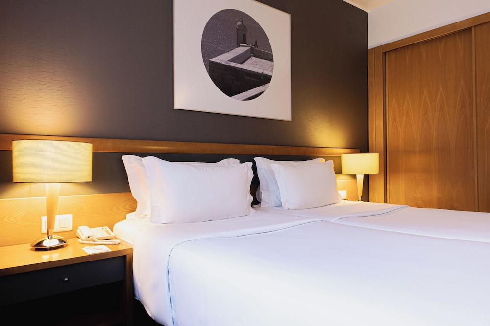 Habitación con 1 cama doble o 2 individuales del hotel Sana Sesimbra
