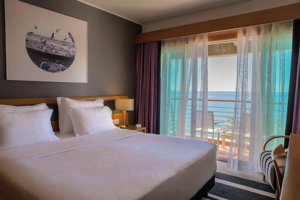 Habitación con 1 cama doble o 2 individuales, vistas al mar (with Extra Bed) del hotel Sana Sesimbra