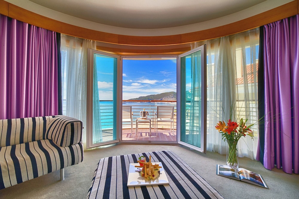 Suite, vistas al mar del hotel Sana Sesimbra. Foto 5