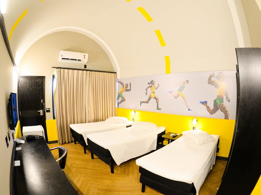 Apartamento ejecutivo, 3 camas individuales del hotel Ibis Styles Rio Preto Monte Líbano. Foto 2