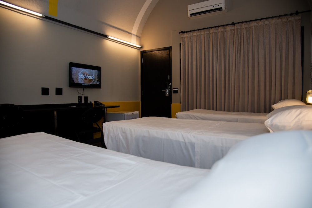 Apartamento ejecutivo, 3 camas individuales del hotel Ibis Styles Rio Preto Monte Líbano. Foto 4