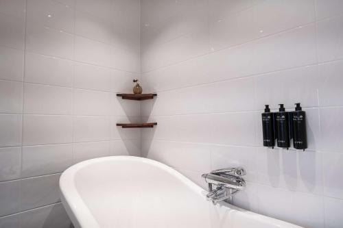 Suite Junior con cama extragrande del hotel Best Western Plus Park City Solna. Foto 8