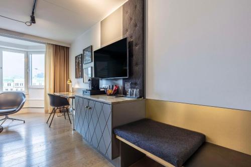Habitación Executive con vistas a la plaza - para mayores de 25 años del hotel Radisson Blu Scandinavia. Foto 9