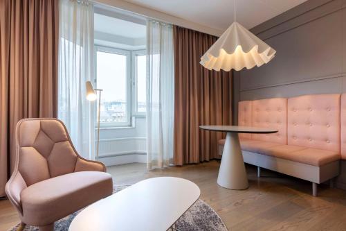 Habitación Executive con vistas a la plaza - para mayores de 25 años del hotel Radisson Blu Scandinavia. Foto 3