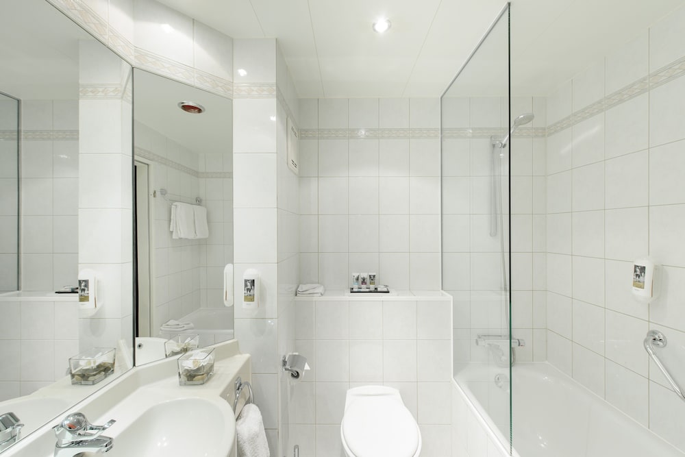 Habitación Estándar con cama doble del hotel Mercure Kamen Unna. Foto 7